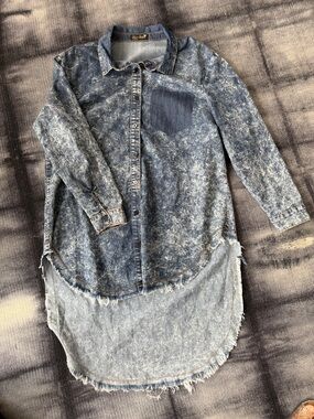 Women’s Blue Acid-Wash Denim Tunic Shirt